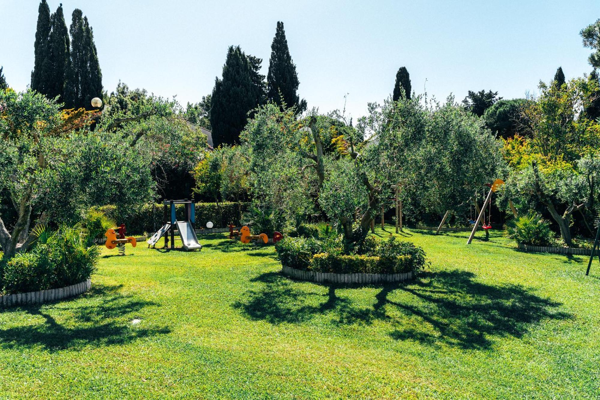 Residence Solemaremma Castiglione della Pescaia Bagian luar foto